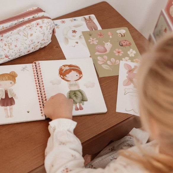 libro pegatinas rosa little dutch