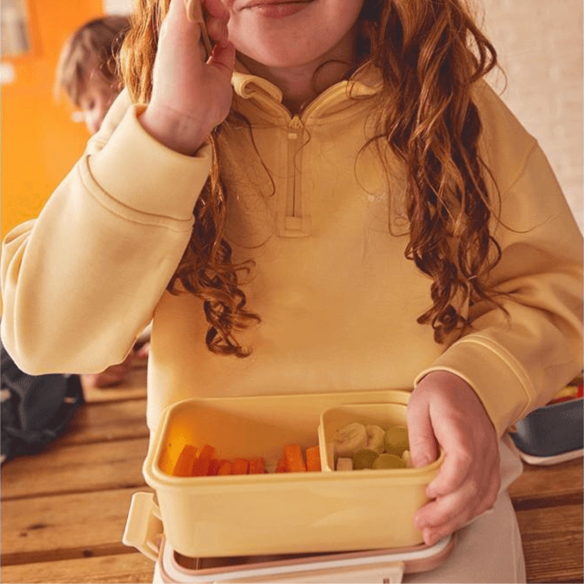 fiambrera funny letters personalizable con cajita interior y tenedor letras