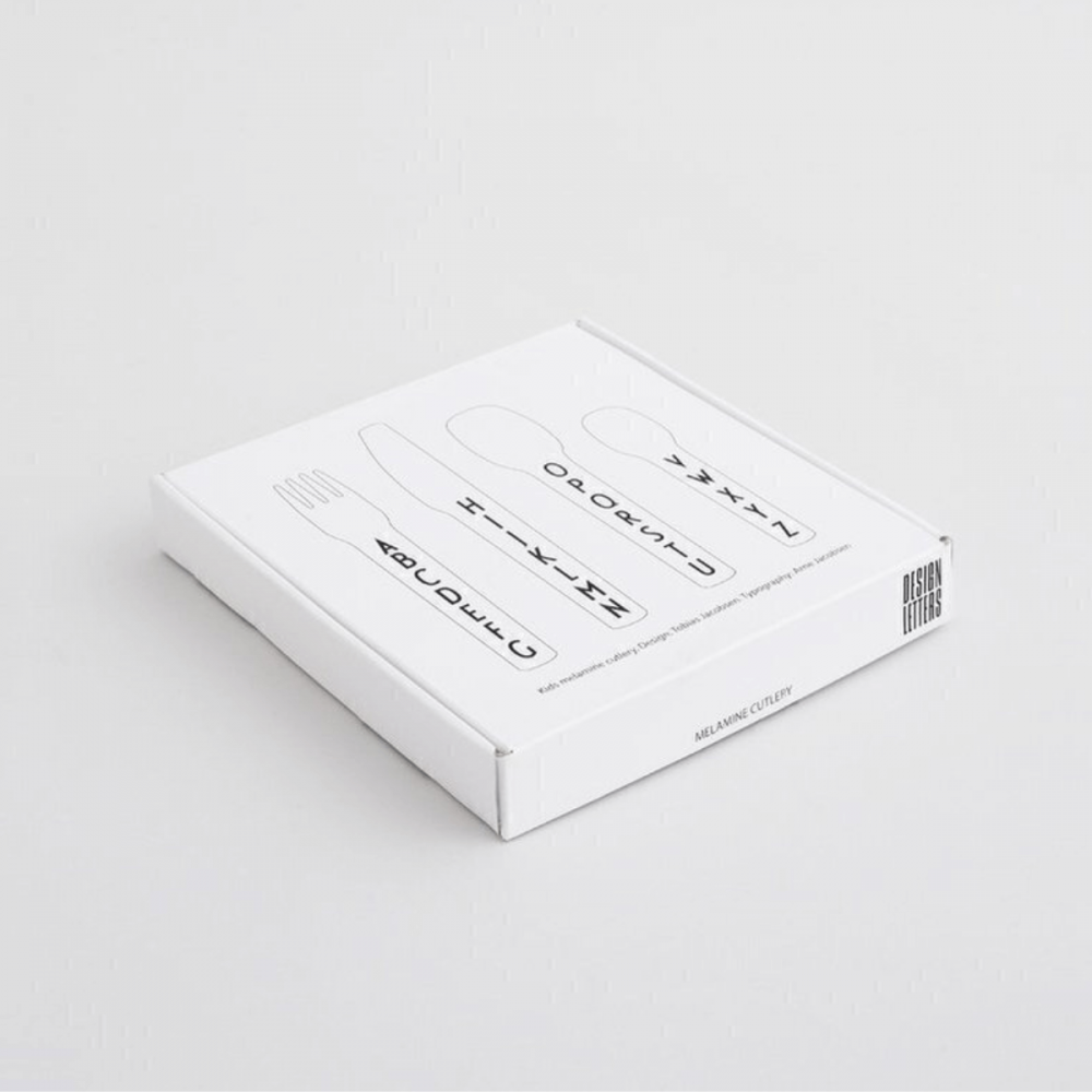 Cubiertos infantiles blancos letras Cubiertos infantiles blancos letras