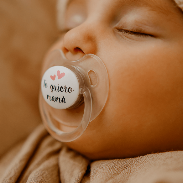 chupete regalo mamá corazones