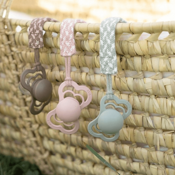 Chupetero bibs Trenzado Blush / Ivory