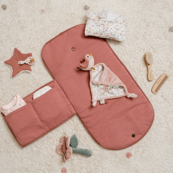 chupetero de tela rosa