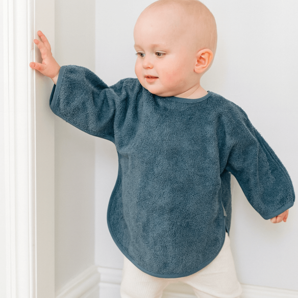 babero manga larga azul timboo babero manga larga azul timboo