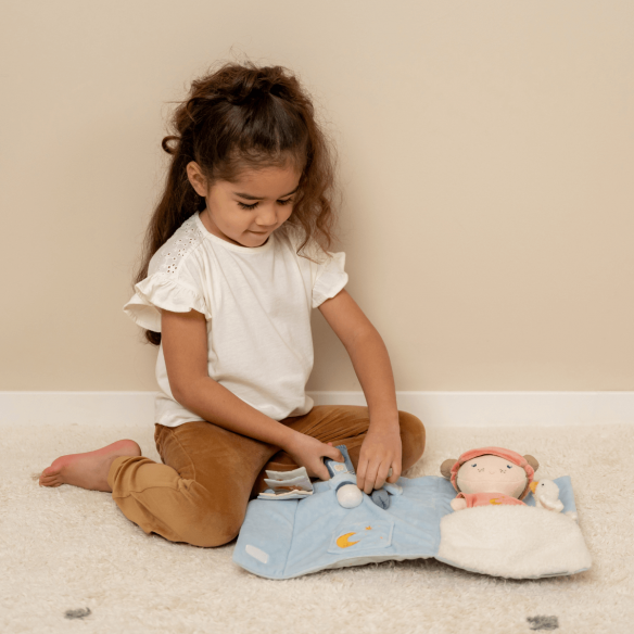 juguete para llevar con muñeca para niñas