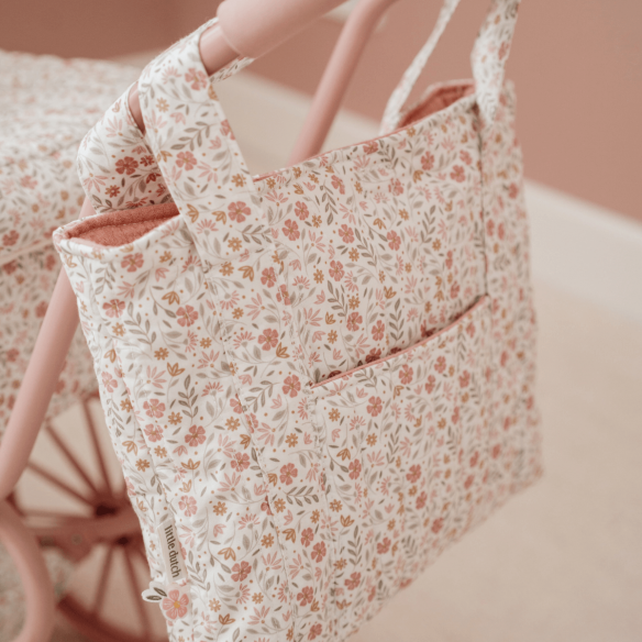 bolso para muñecas con cambiador flores de Little Dutch