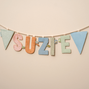 Letra U guirnalda decoración infantil 2