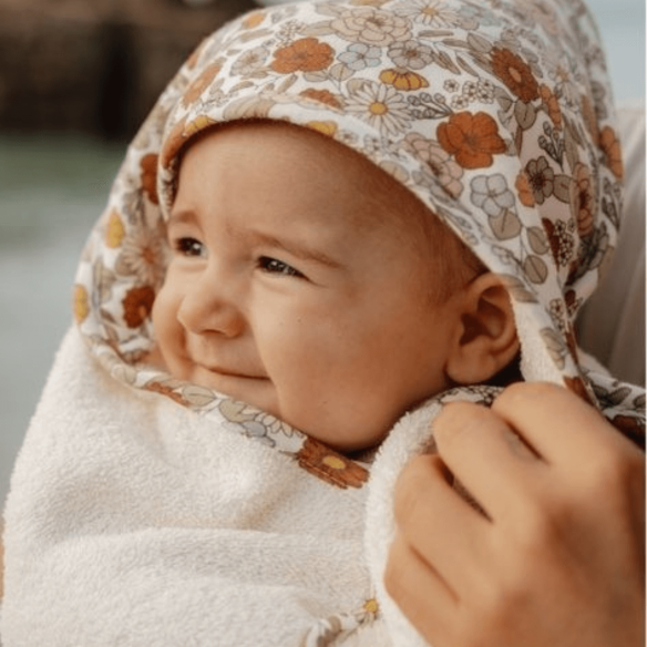 Toalla con capucha Flores Personalizable