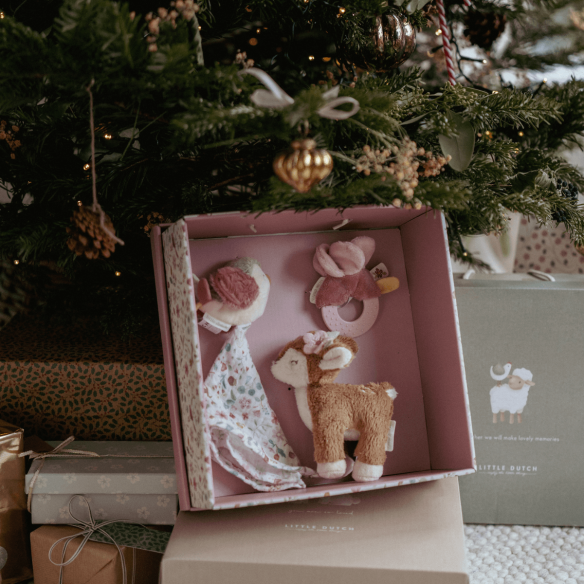 caja regalo navidad rosa para bebé