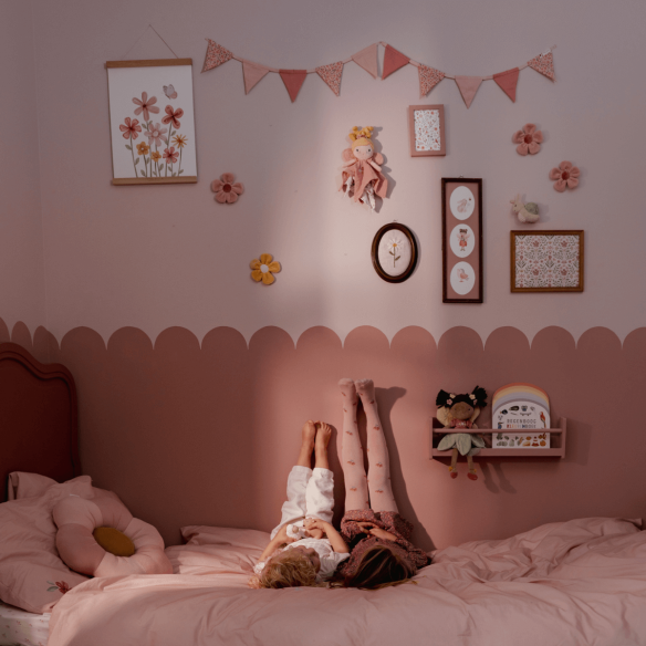 Guirnalda rosa decoración niñas