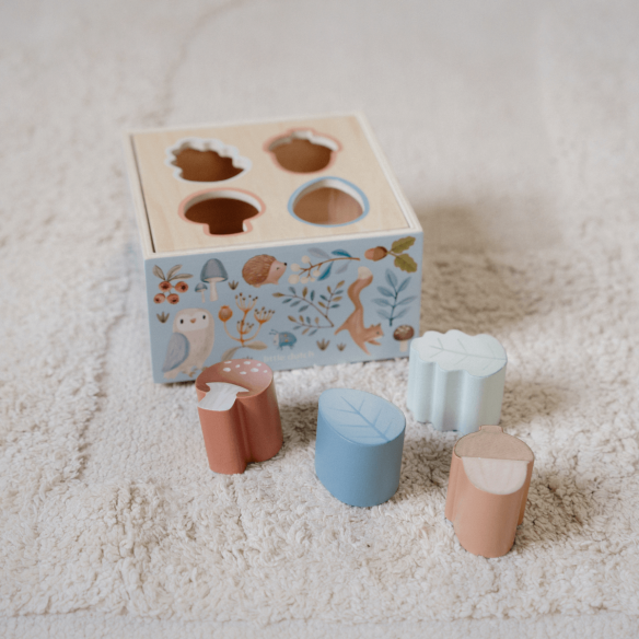 Juguete encajable de madera azul para bebé