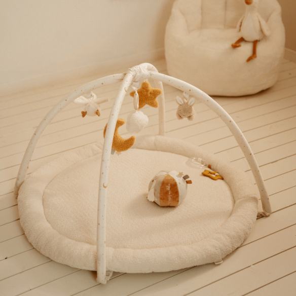Alfombra de actividades Newborn con colores naturales